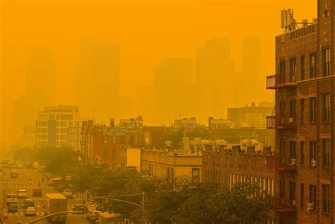 Environment Canada warns of poor air quality for GTA due to wildfire smoke